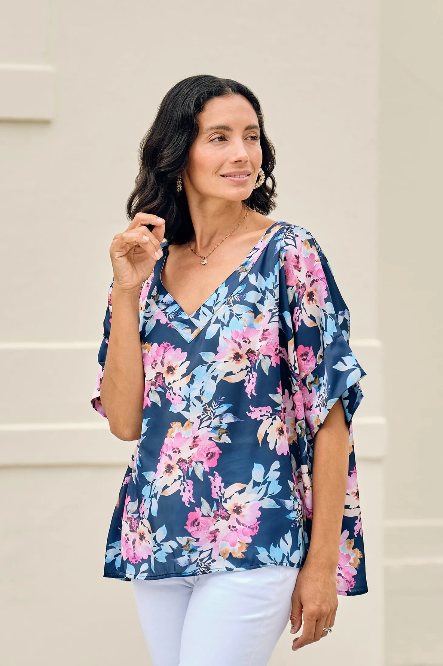 New Carolina Bianca Short Sleeve Top Bella Print with V Neck Navy