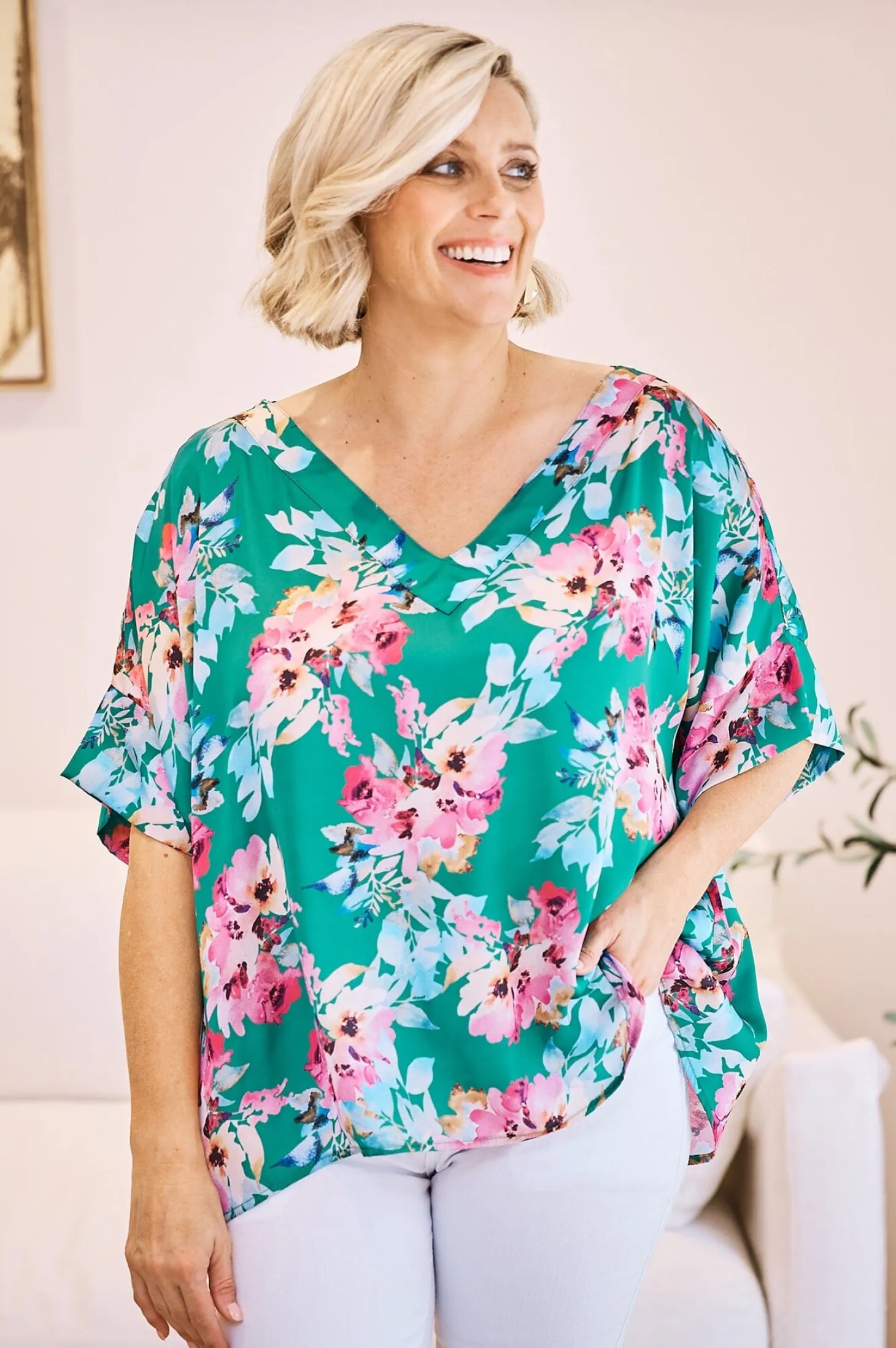 Sale Carolina Bianca Short Sleeve Top Bella Print with V Neck Emerald