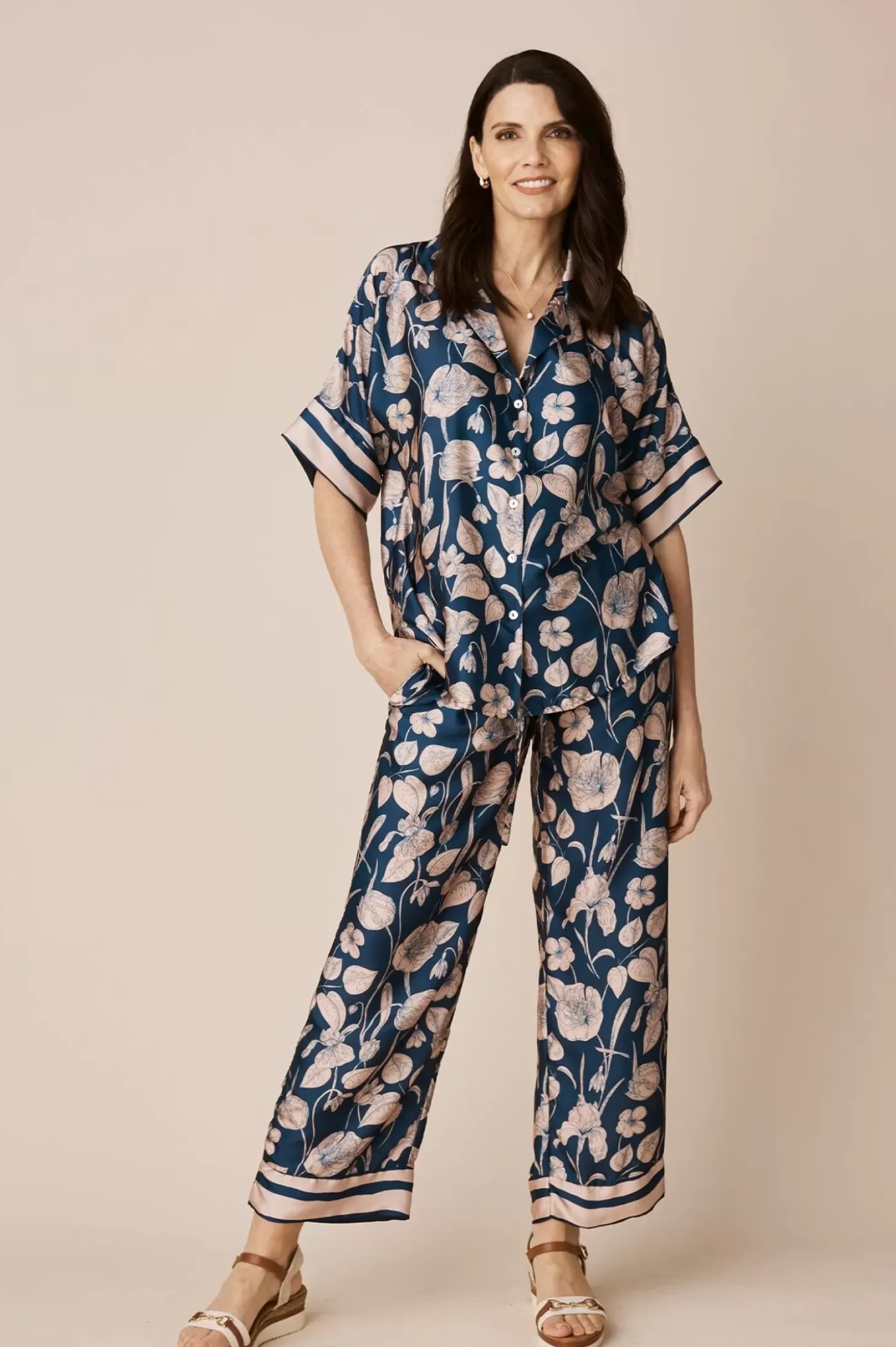 Hot Carolina Bridgett Pants Navy