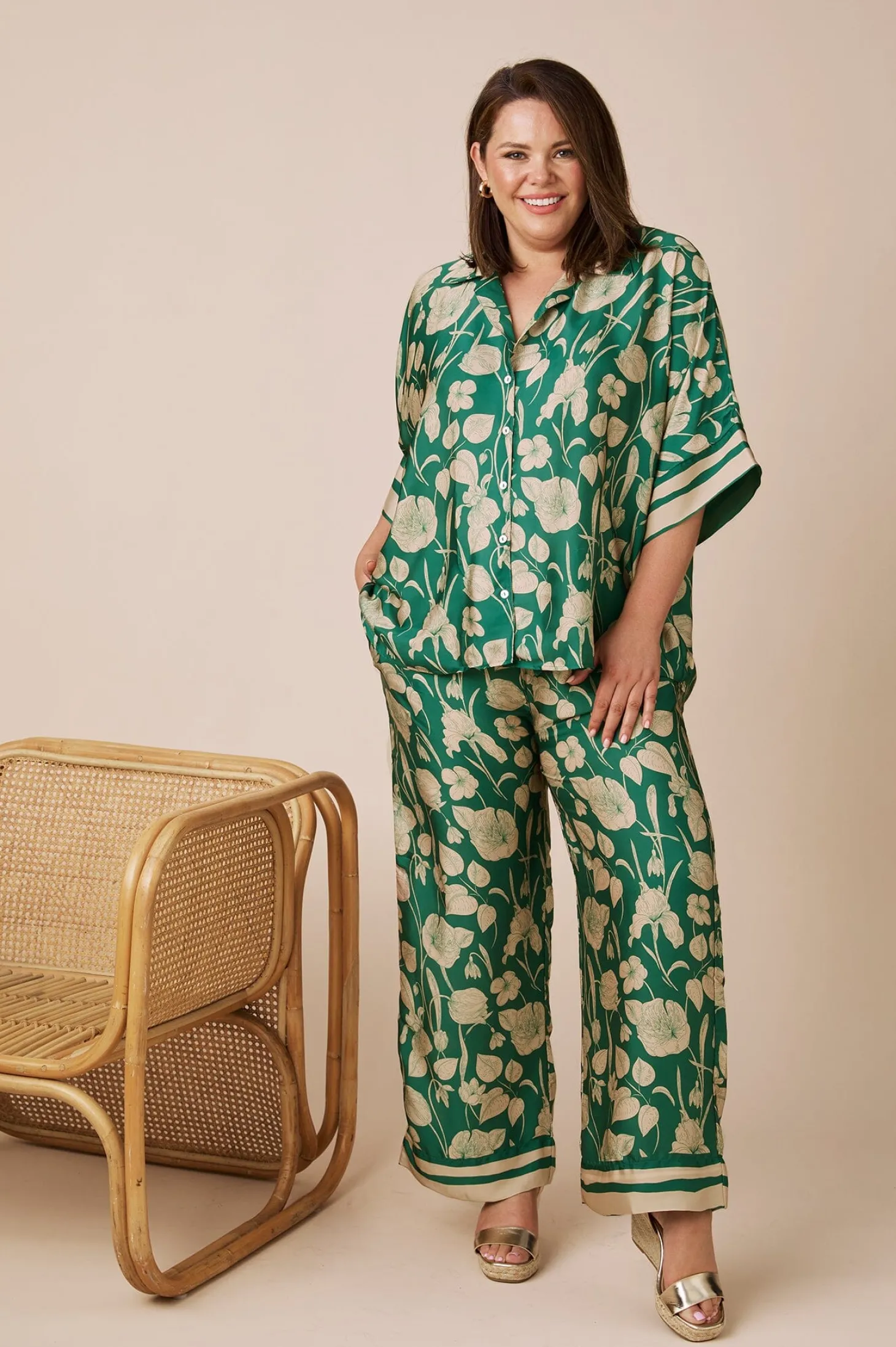 Best Sale Carolina Bridgett Short Sleeve Collared Shirt Emerald