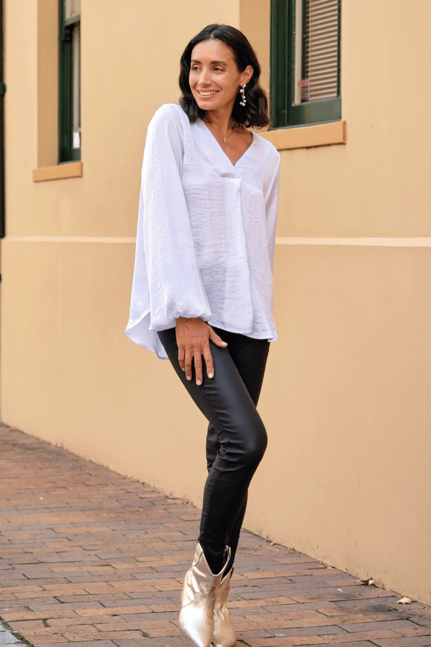 Flash Sale Carolina Charlotte V-Neck Long Sleeve Top White
