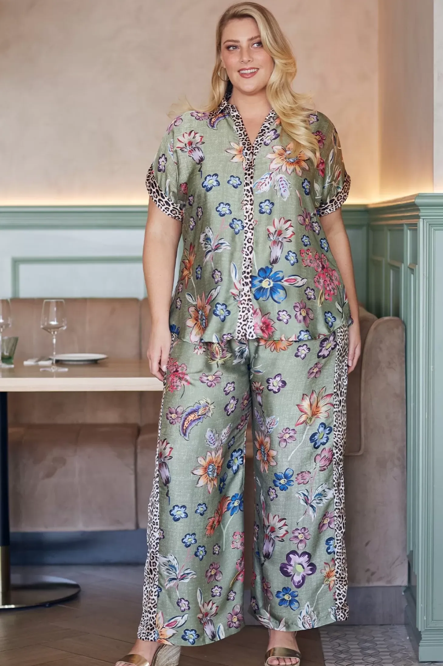 Store Carolina Eden Print Pants-Pre Order