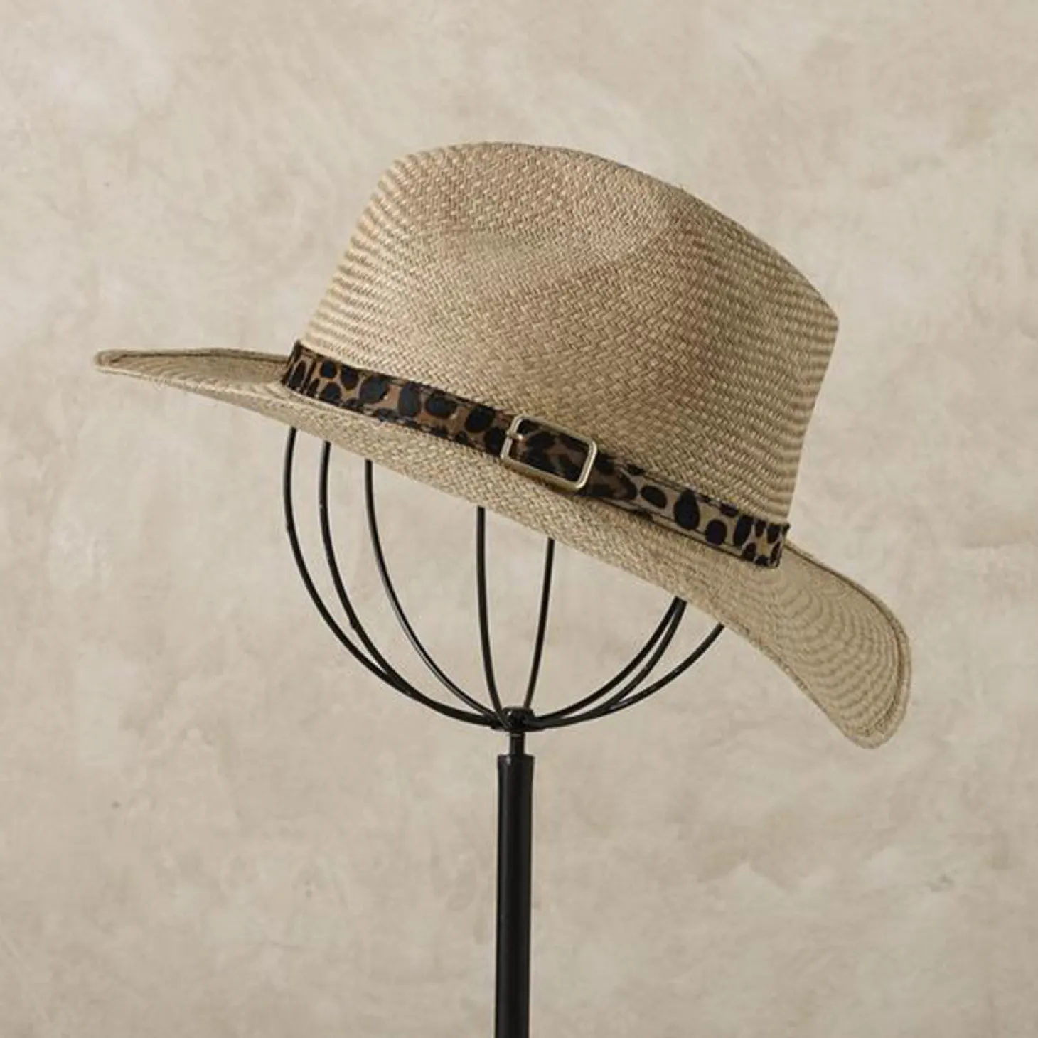 Discount Carolina Flamingo Hat Giraffe