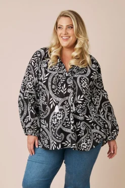 Best Carolina Francis Top Black and White