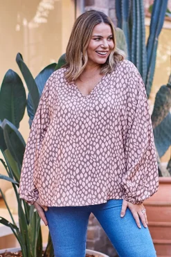 New Carolina Mara Long Sleeve Top