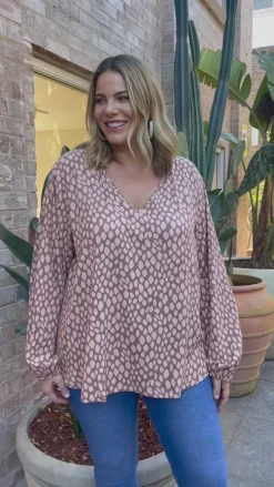 New Carolina Mara Long Sleeve Top