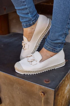 Best Sale Carolina Melissa Loafers Cream