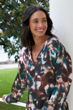 Flash Sale Carolina Milana Print V-Neck Long Sleeve Top