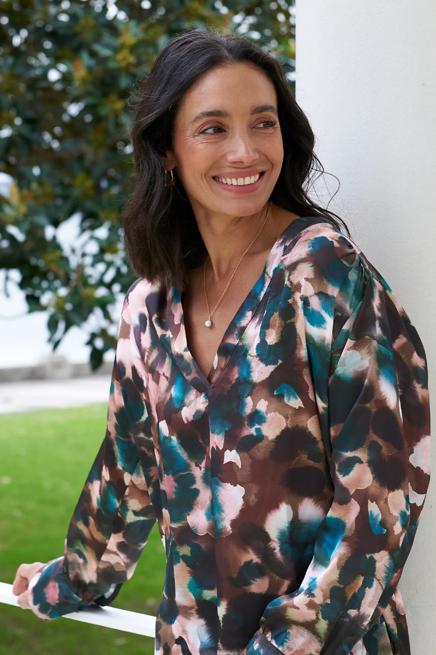 Flash Sale Carolina Milana Print V-Neck Long Sleeve Top
