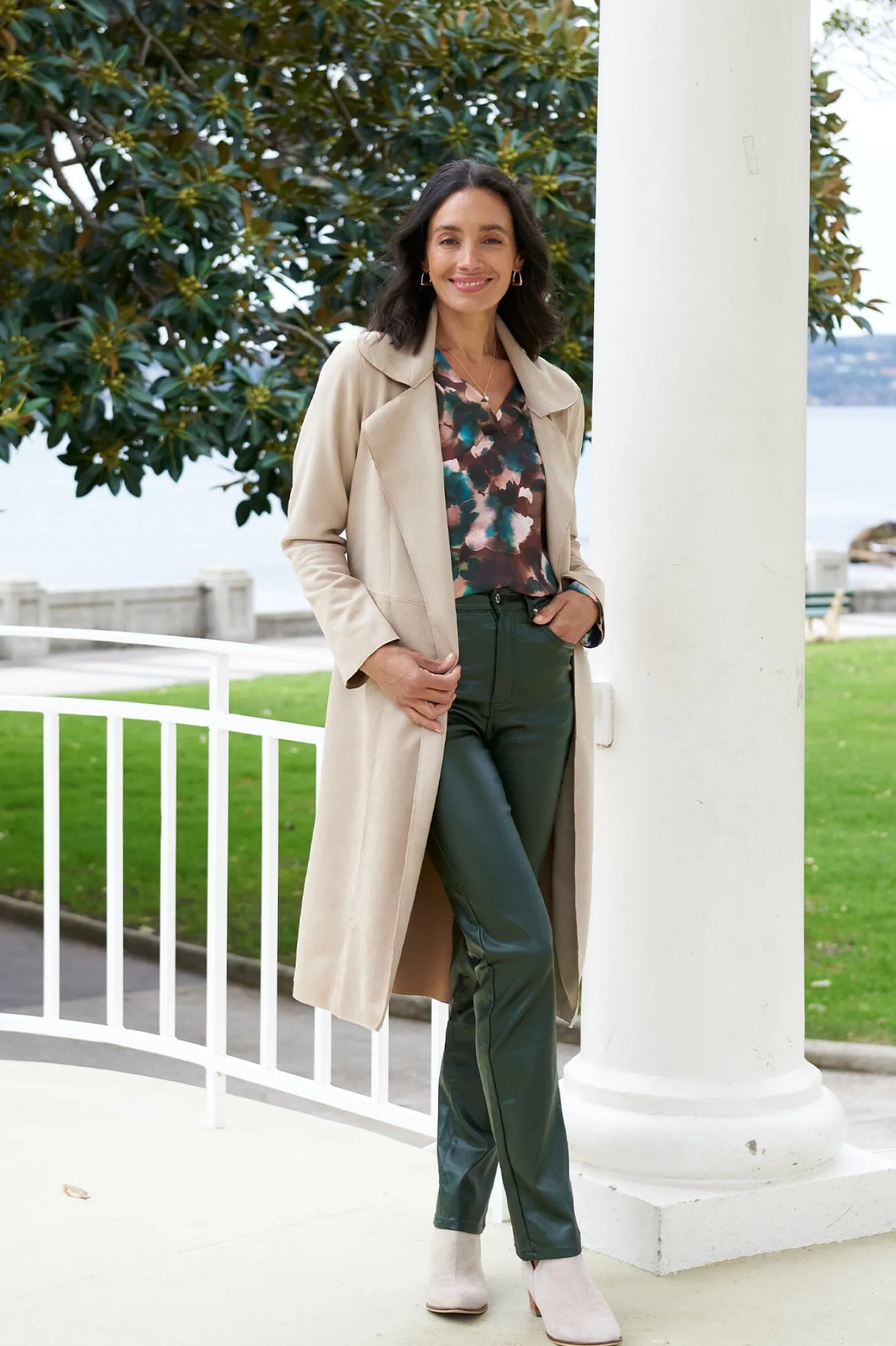 Flash Sale Carolina Milana Print V-Neck Long Sleeve Top