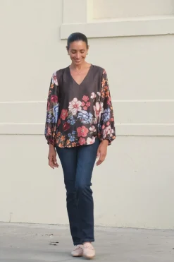 Fashion Carolina Milena V-Neck Long Sleeve Top Charcoal