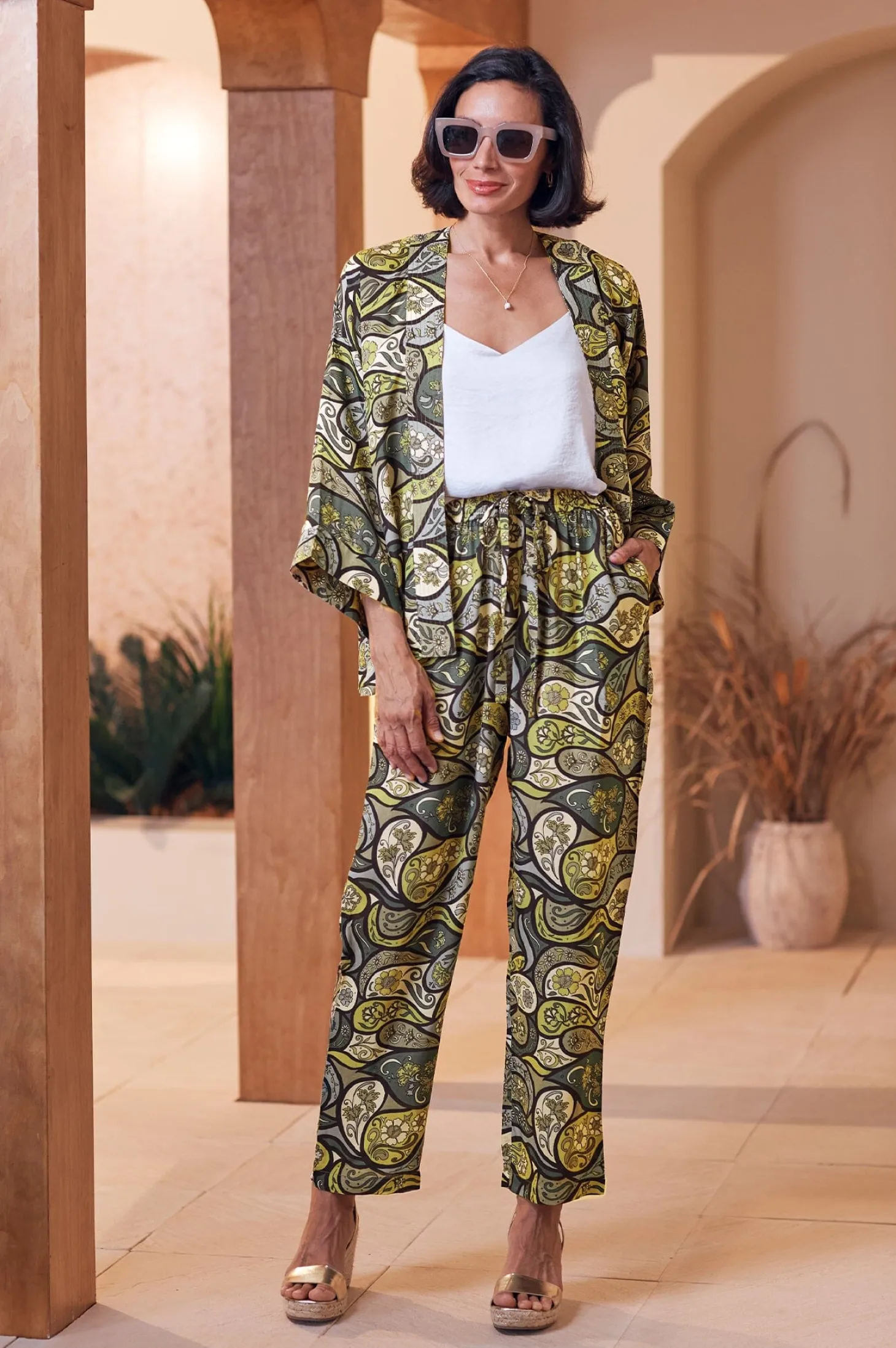 Best Carolina Mira Cape Olive