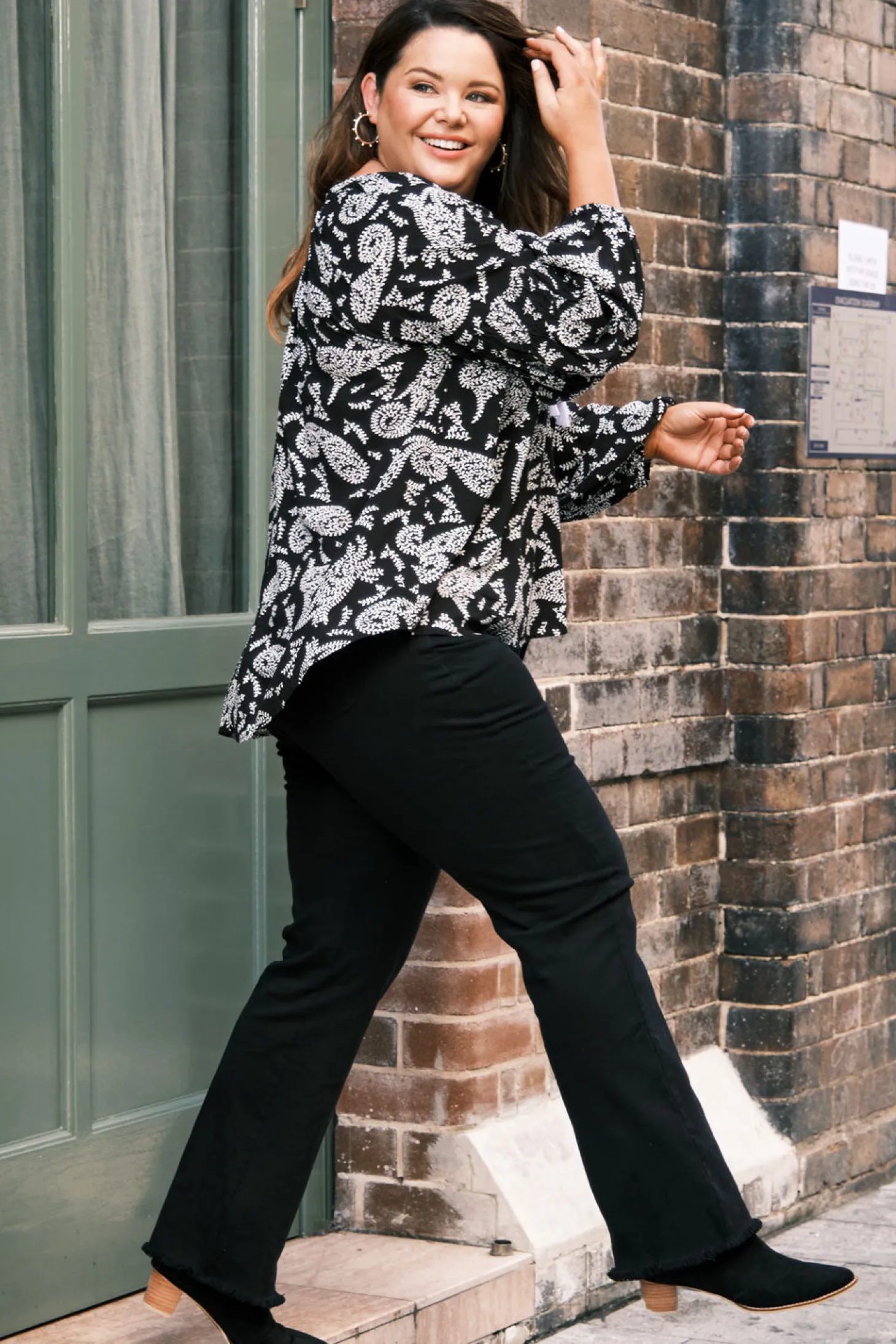 Flash Sale Carolina Paisley Long Sleeve Top Black