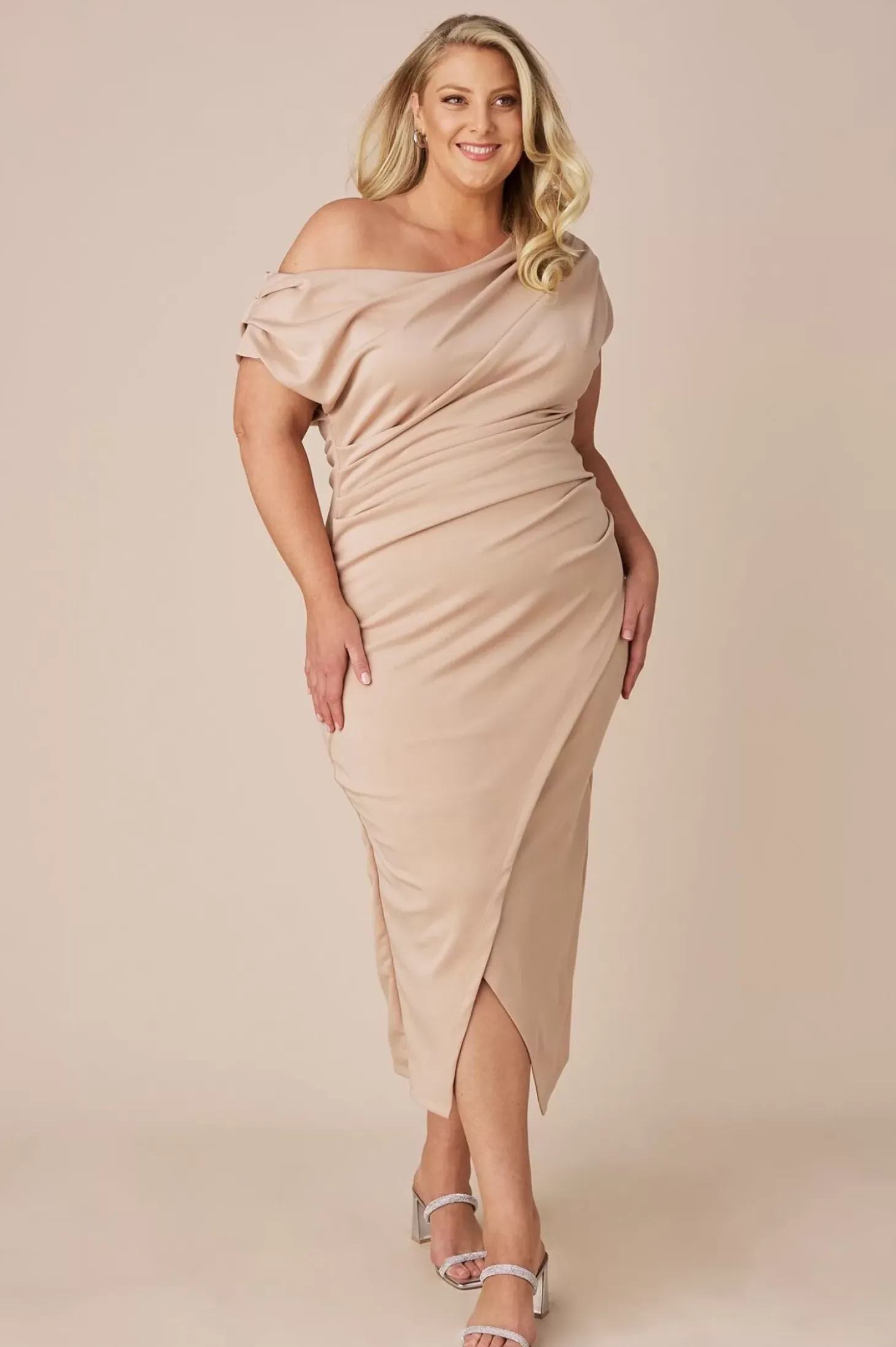 Fashion Carolina Roslyn Dress Champagne