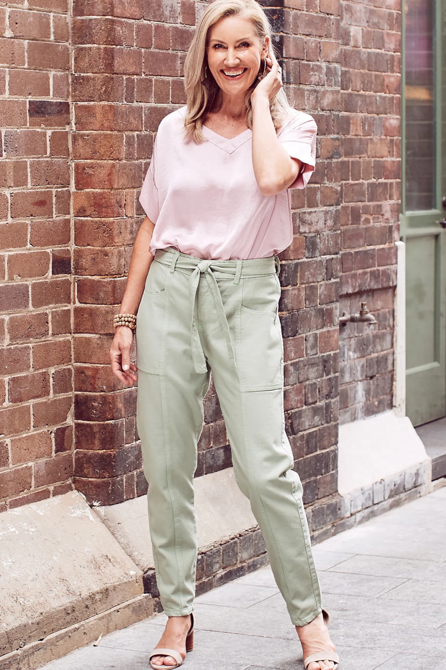 Store Carolina Sabrina Tie Waist Jeans Aloe