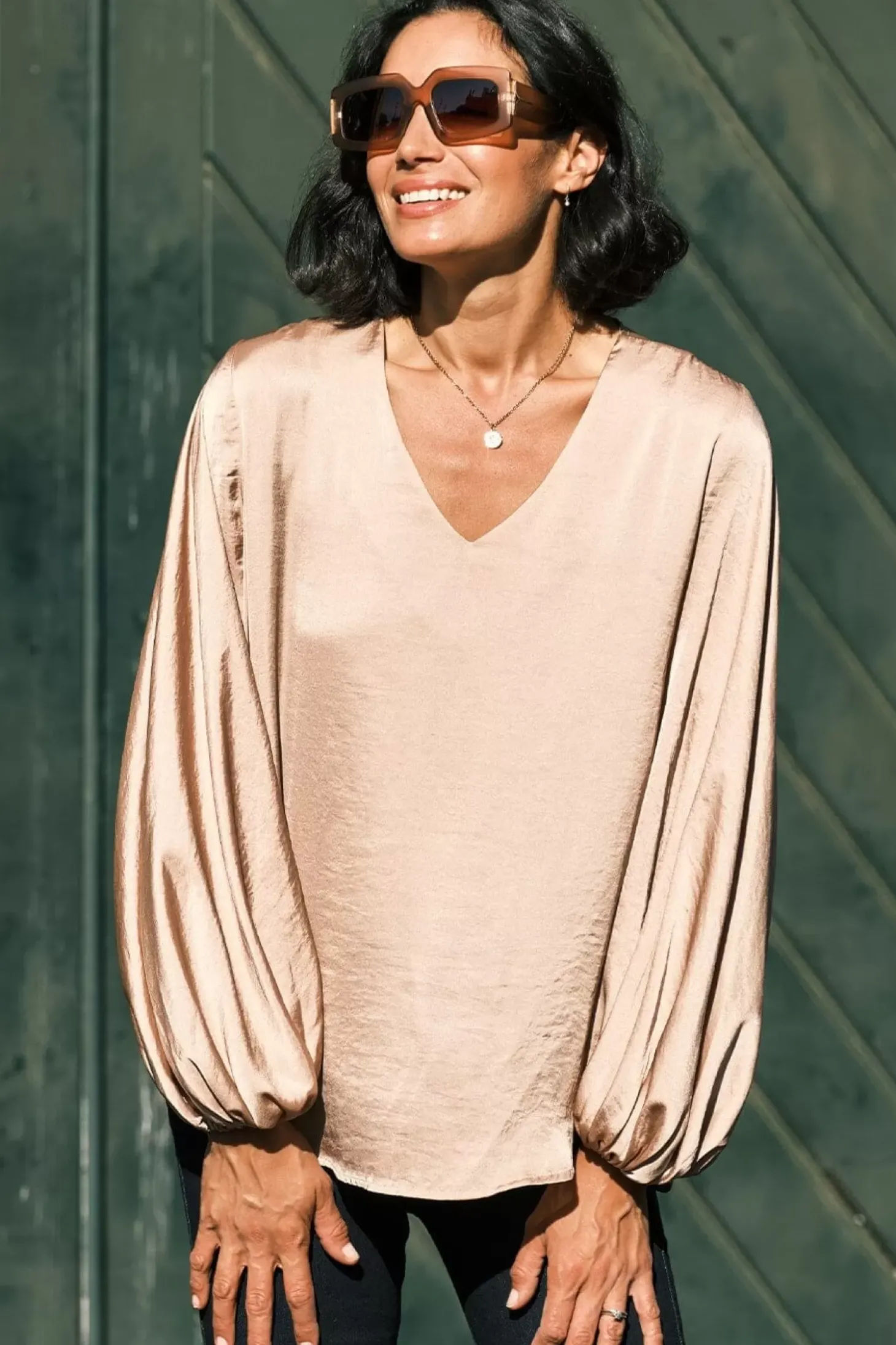 Cheap Carolina Sovana V-Neck Long Sleeve Top Espresso