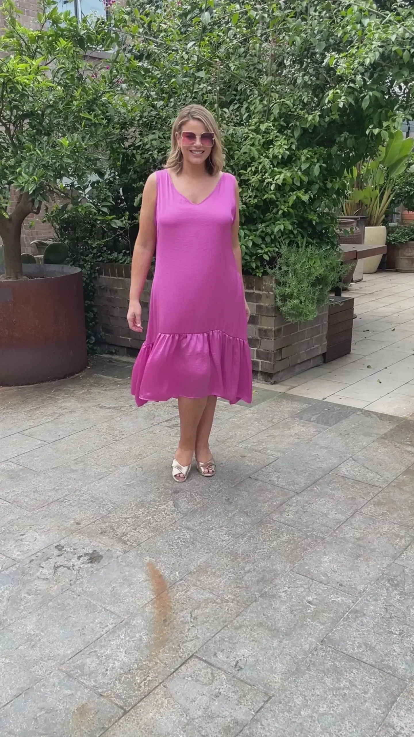 Outlet Carolina Zoe V-Neck Dress Pink